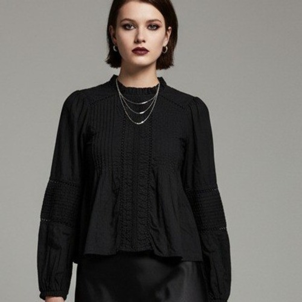 H&M Divided Black Cotton Lace Pintuck Blouse Victorian‎ Ruffle Neck XS